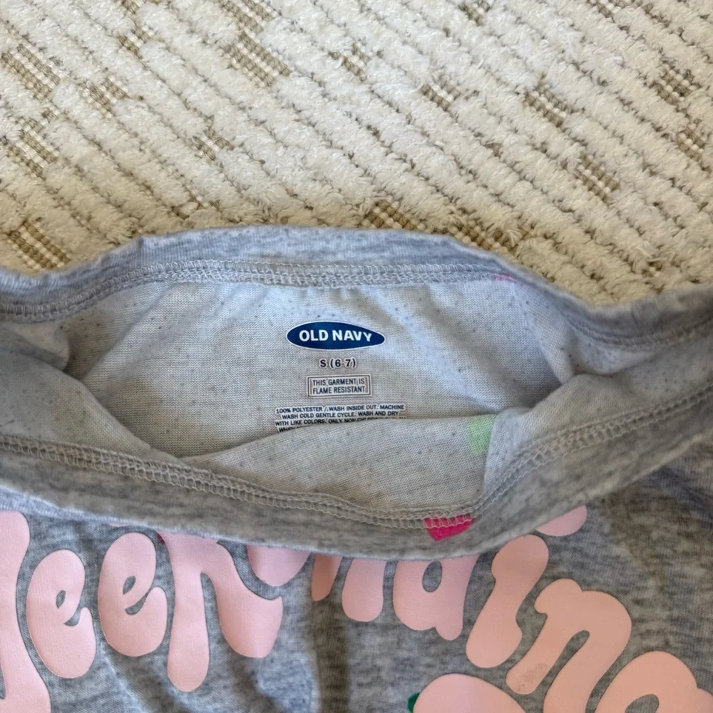 Old Navy Girls' Gray Weekending Twist-front Top with Matching Bottom Small (6-7)